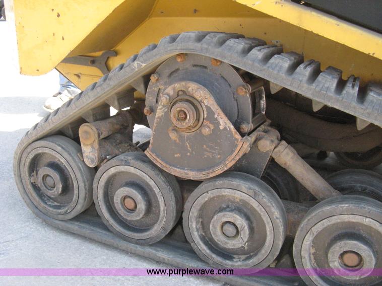 image for item 8199 2001 ASV RC30 track loader