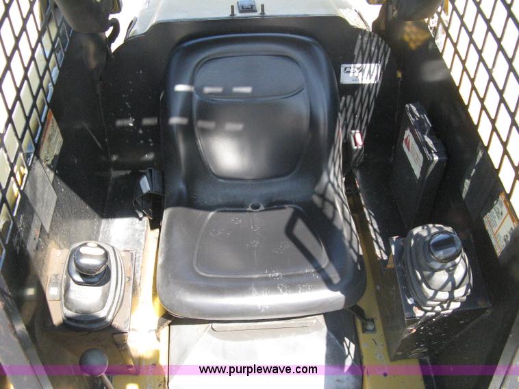 image for item 8199 2001 ASV RC30 track loader