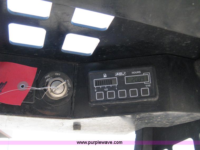 image for item 8199 2001 ASV RC30 track loader