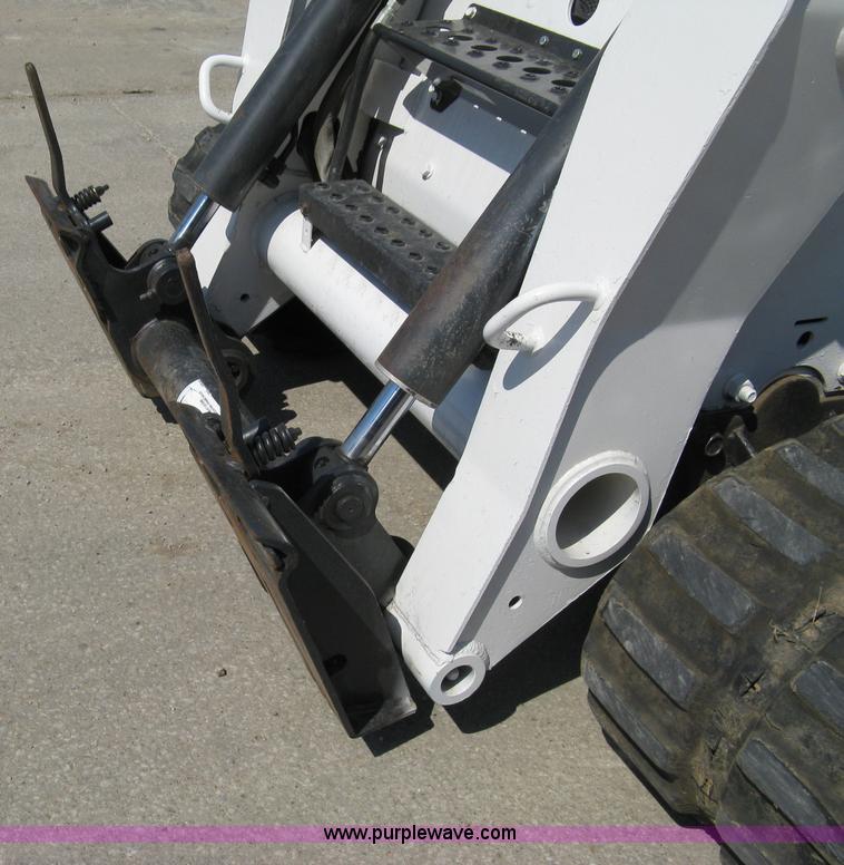 image for item 8201 2006 Bobcat T300 track loader