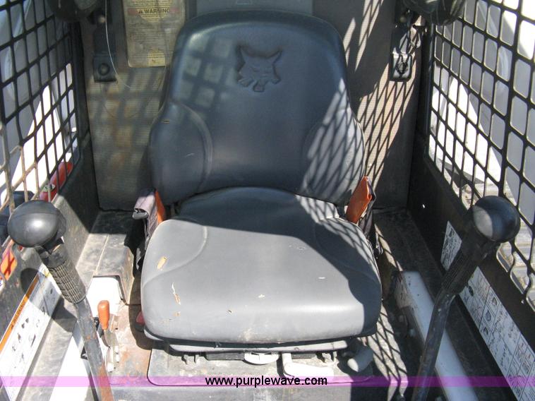 image for item 8201 2006 Bobcat T300 track loader