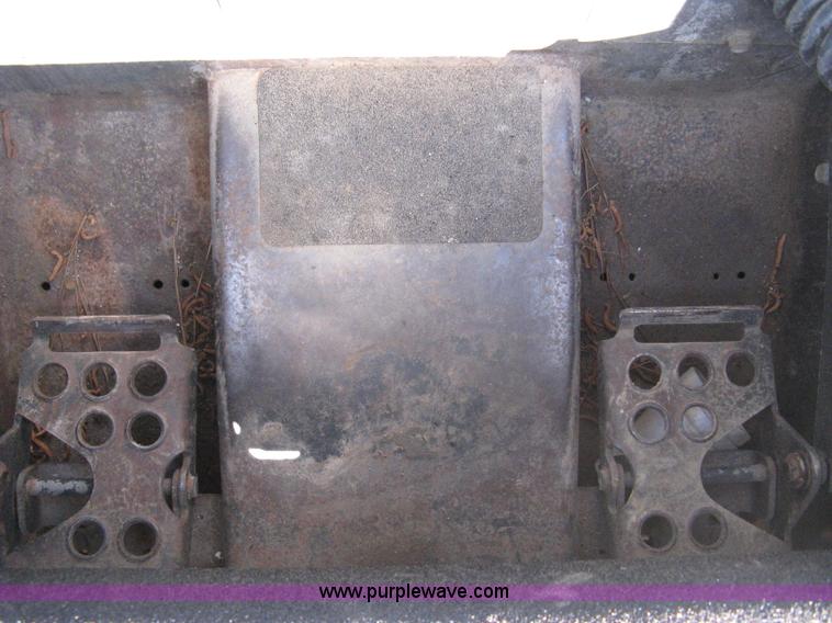 image for item 8201 2006 Bobcat T300 track loader