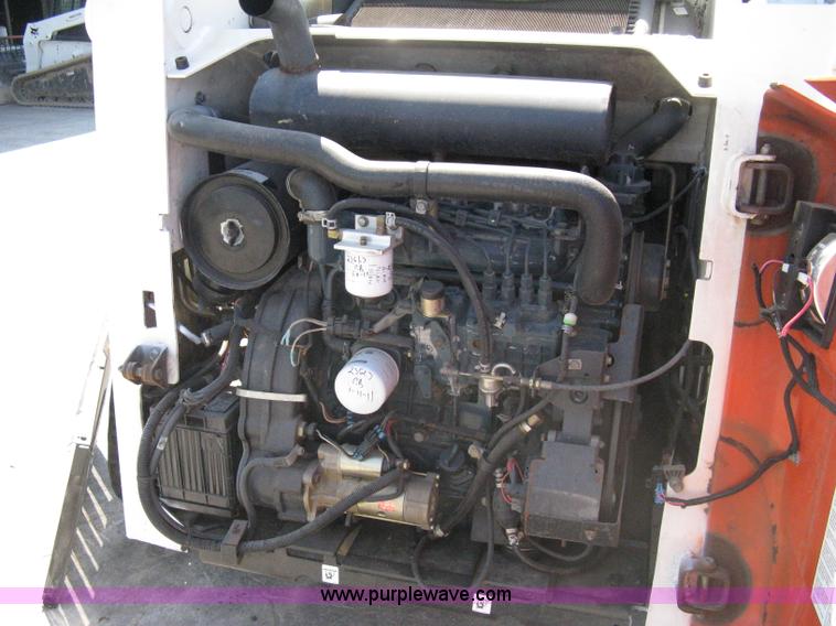 image for item 8201 2006 Bobcat T300 track loader