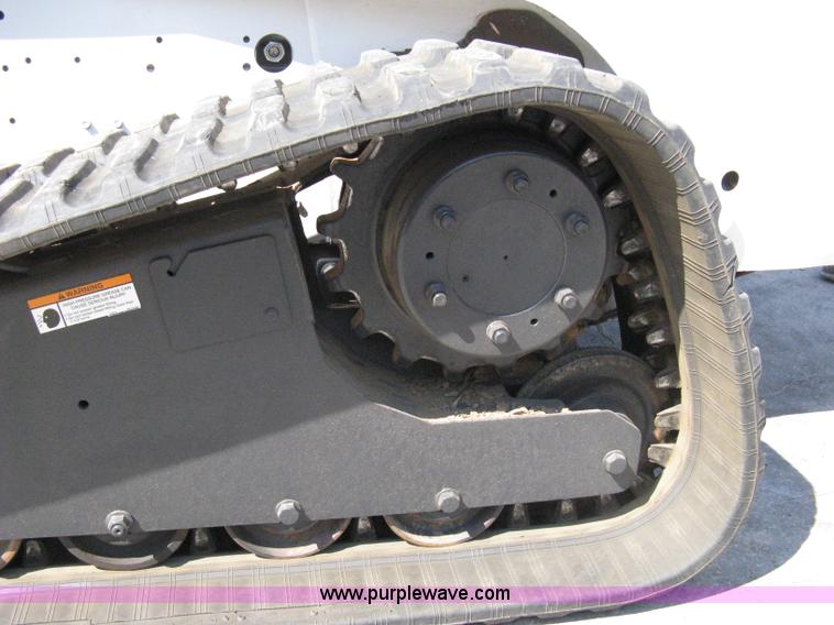 image for item 8201 2006 Bobcat T300 track loader