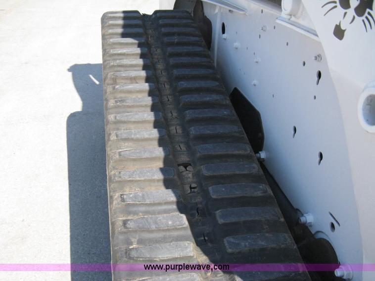 image for item 8201 2006 Bobcat T300 track loader