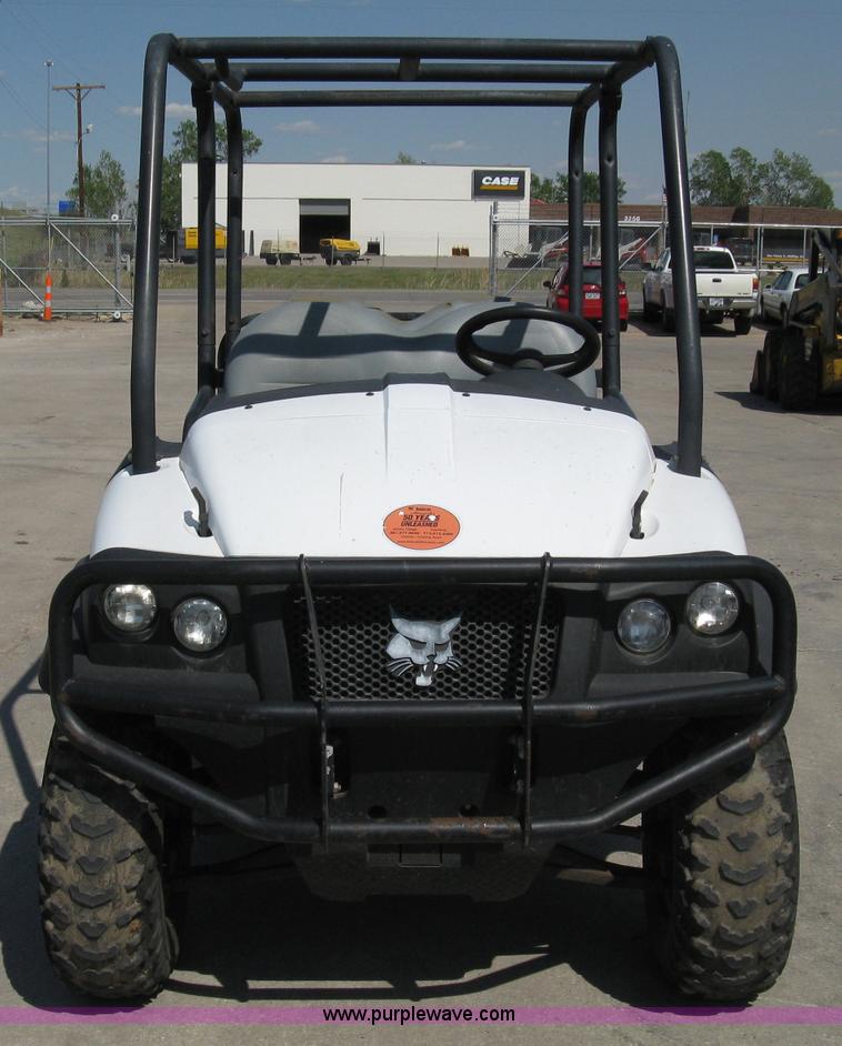image for item 8202 2006 Bobcat 2200S utility vehicle