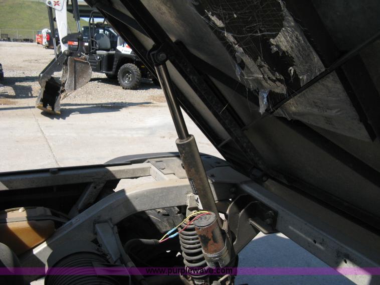 image for item 8202 2006 Bobcat 2200S utility vehicle