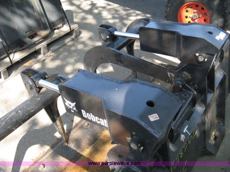 image for item 8205 2008 Bobcat 72" industrial bucket with grapple