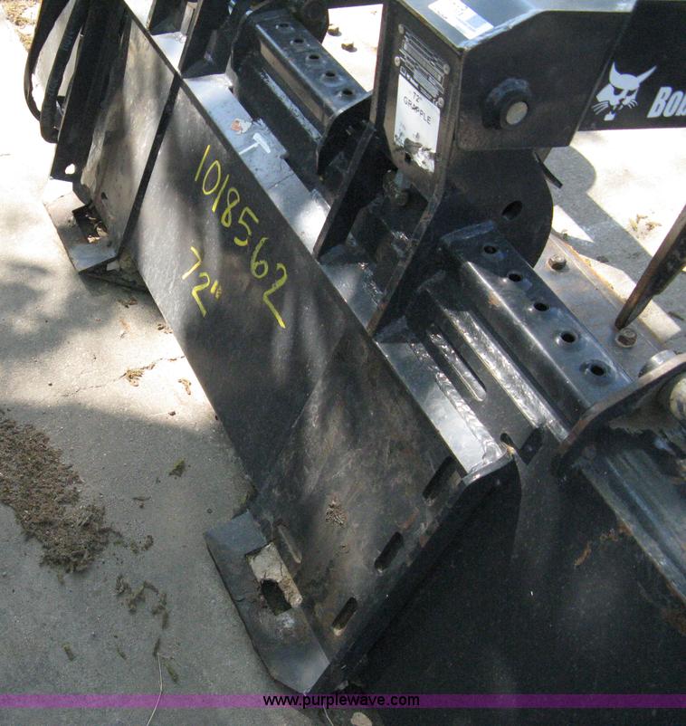 image for item 8205 2008 Bobcat 72" industrial bucket with grapple