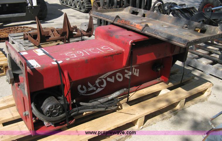 image for item 8211 2007 Stanley DH3500R Cyclone drop hammer