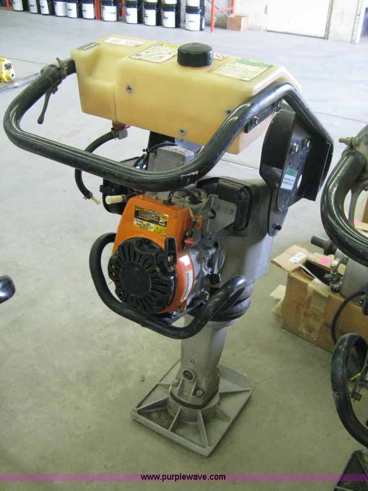 image for item 8220 MBW R420R ground pounder rammer
