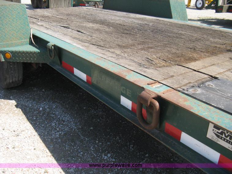 image for item 8235 1997 Maxey tandem axle flatbed trailer
