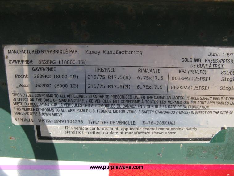 image for item 8235 1997 Maxey tandem axle flatbed trailer