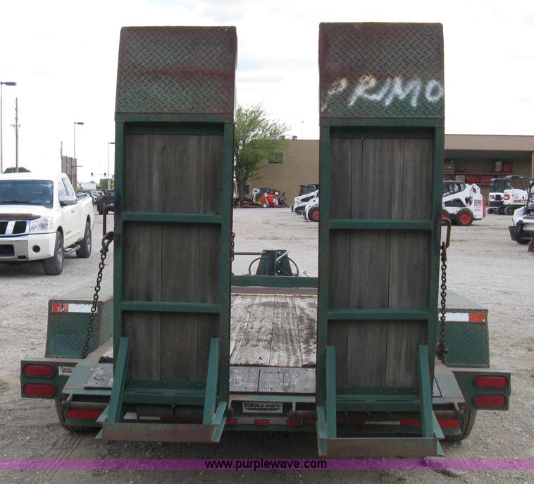 image for item 8236 1997 Maxey tandem axle flatbed trailer