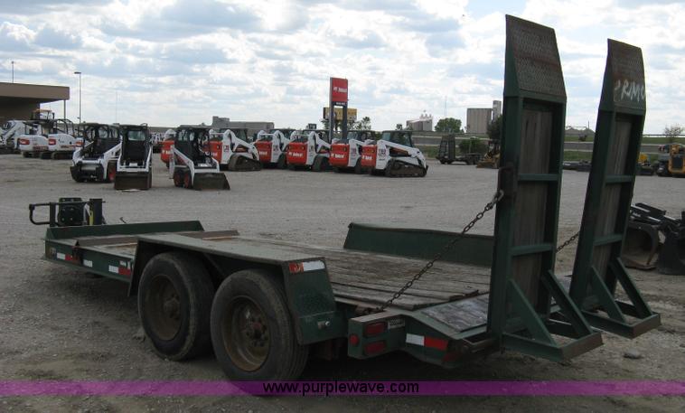 image for item 8236 1997 Maxey tandem axle flatbed trailer