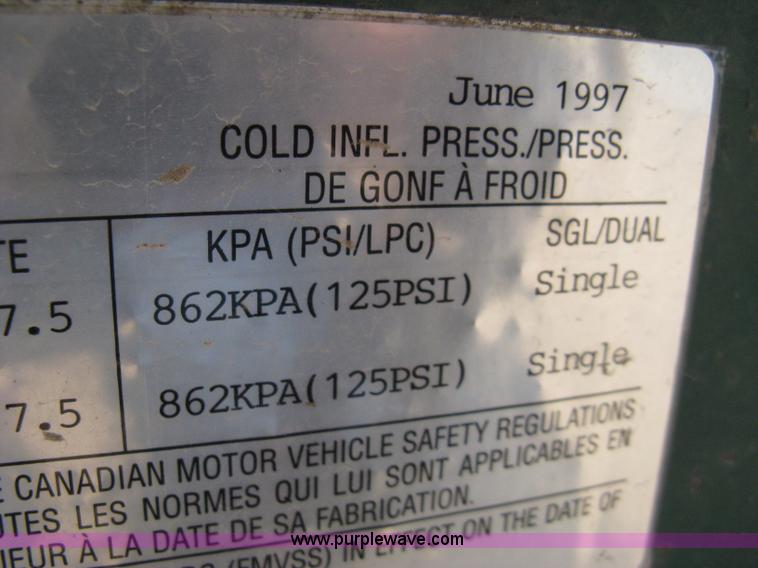 image for item 8236 1997 Maxey tandem axle flatbed trailer