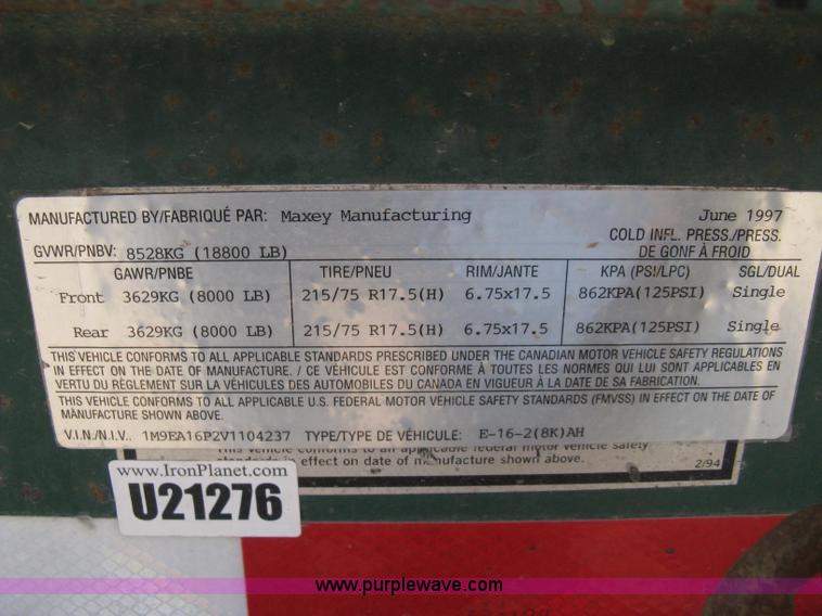 image for item 8236 1997 Maxey tandem axle flatbed trailer