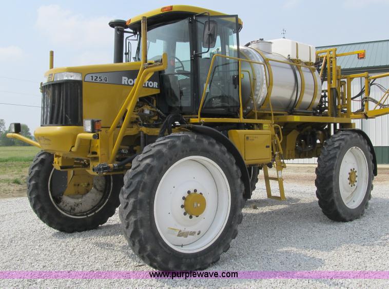image for item 1337 2003 Ag-Chem RoGator 1254 self propelled sprayer