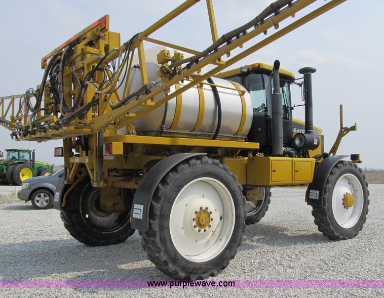 image for item 1337 2003 Ag-Chem RoGator 1254 self propelled sprayer
