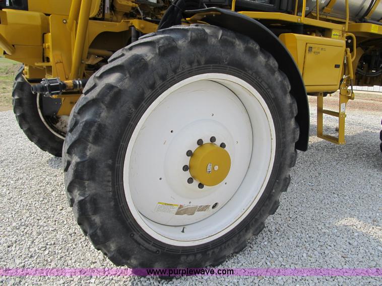 image for item 1337 2003 Ag-Chem RoGator 1254 self propelled sprayer