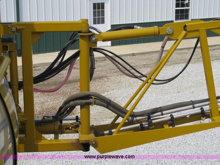 image for item 1337 2003 Ag-Chem RoGator 1254 self propelled sprayer