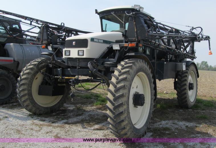 image for item 1338 2000 Willmar Eagle 8500 self propelled sprayer
