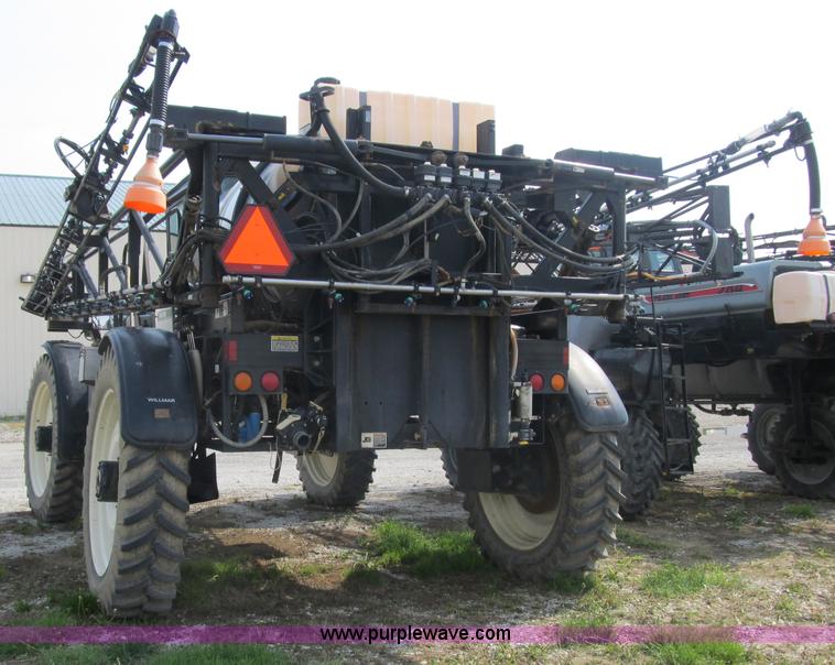 image for item 1338 2000 Willmar Eagle 8500 self propelled sprayer