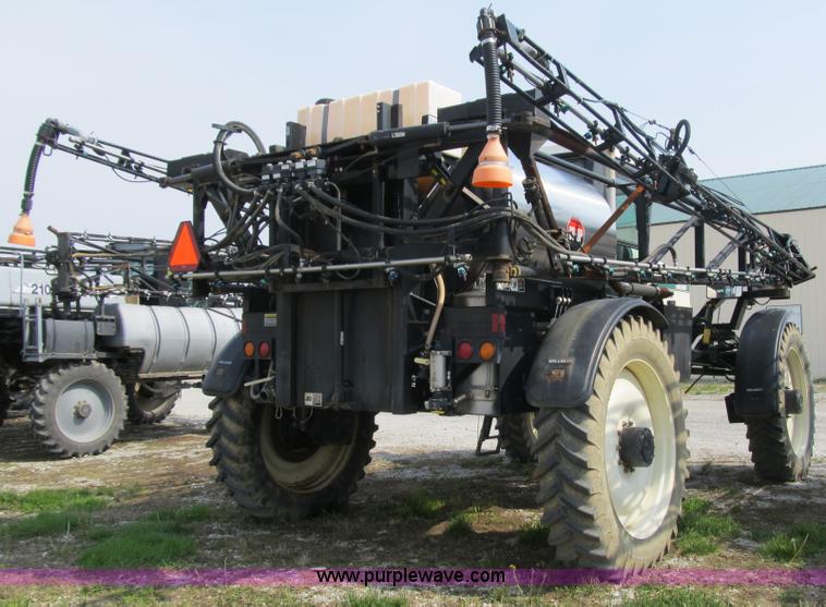 image for item 1338 2000 Willmar Eagle 8500 self propelled sprayer