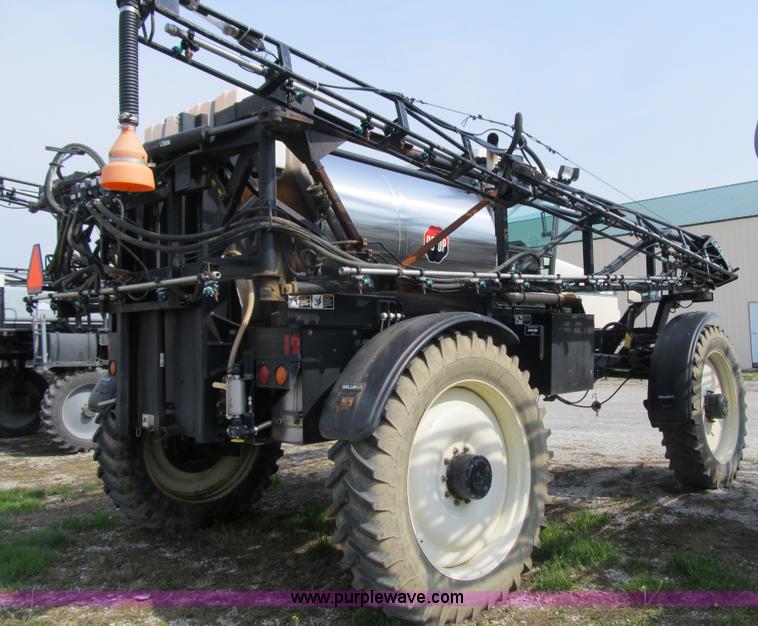 image for item 1338 2000 Willmar Eagle 8500 self propelled sprayer