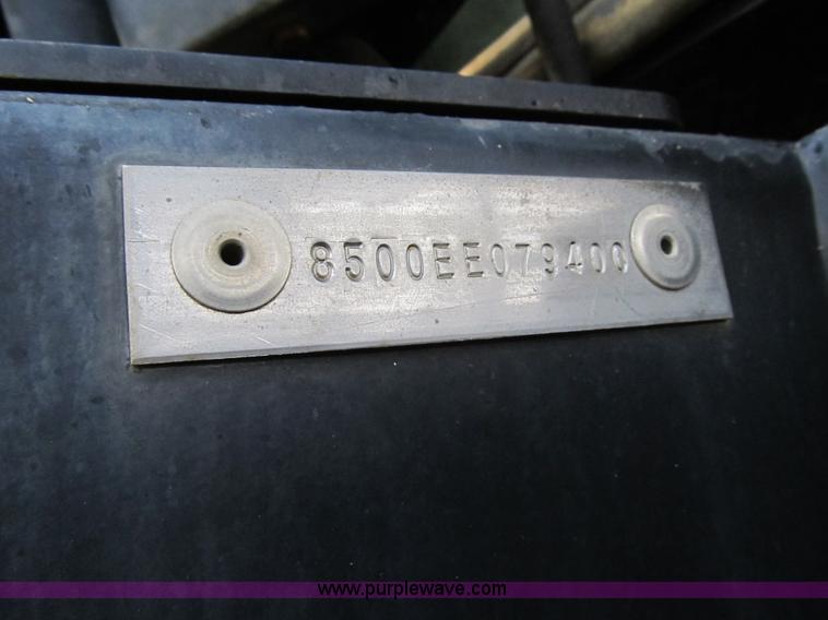 image for item 1338 2000 Willmar Eagle 8500 self propelled sprayer