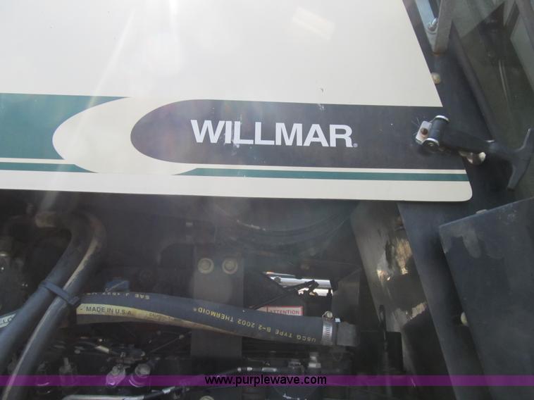 image for item 1338 2000 Willmar Eagle 8500 self propelled sprayer