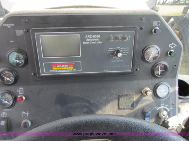 image for item 1338 2000 Willmar Eagle 8500 self propelled sprayer