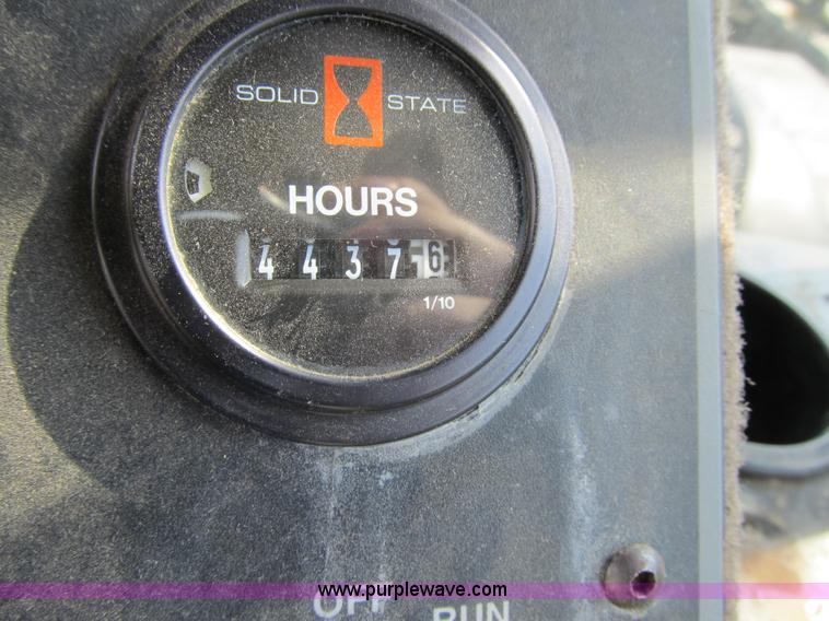 image for item 1338 2000 Willmar Eagle 8500 self propelled sprayer