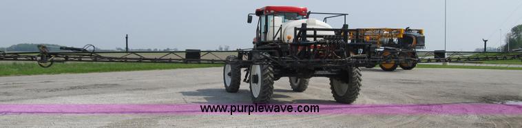 image for item 1339 2005 Apache 850 self propelled sprayer