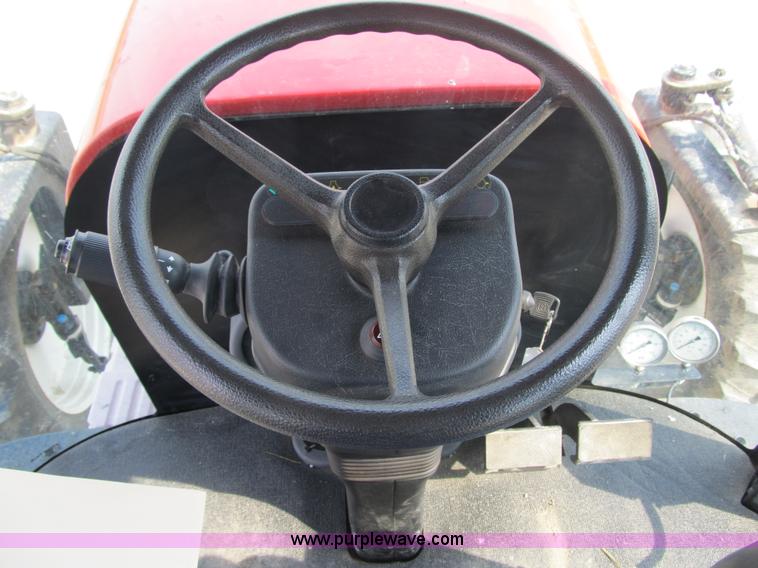 image for item 1339 2005 Apache 850 self propelled sprayer