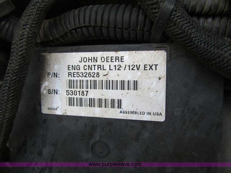 image for item 1339 2005 Apache 850 self propelled sprayer