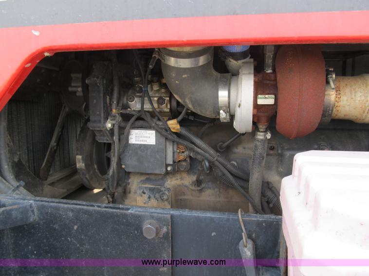 image for item 1339 2005 Apache 850 self propelled sprayer