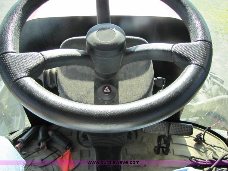 image for item 1341 2008 Apache AS710 self propelled sprayer