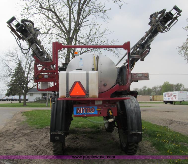 image for item 1342 2007 Miller Nitro N2XP self propelled sprayer