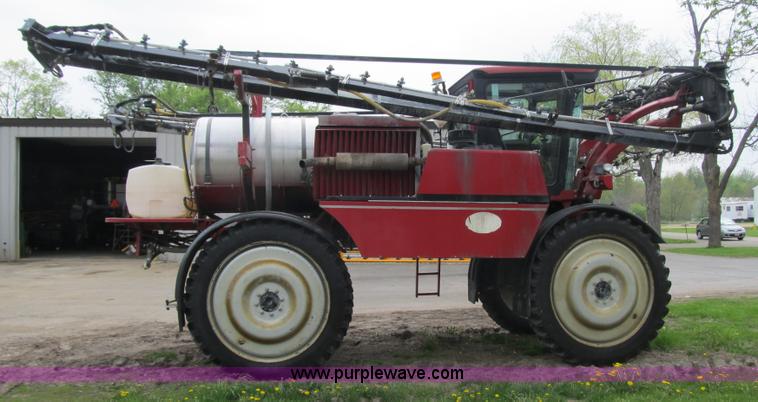 image for item 1342 2007 Miller Nitro N2XP self propelled sprayer