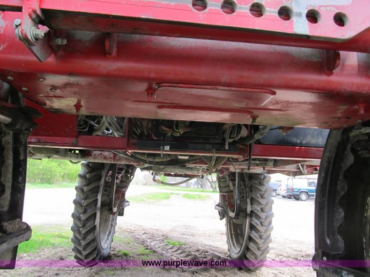 image for item 1342 2007 Miller Nitro N2XP self propelled sprayer