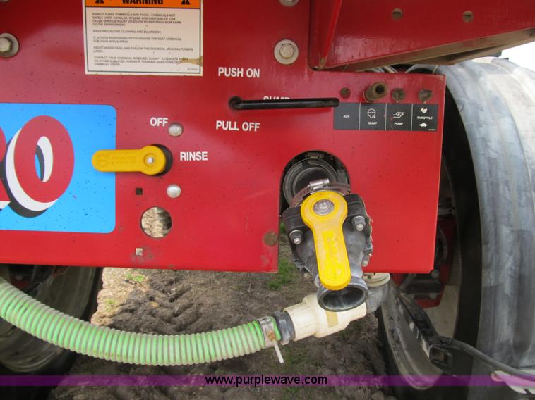 image for item 1342 2007 Miller Nitro N2XP self propelled sprayer