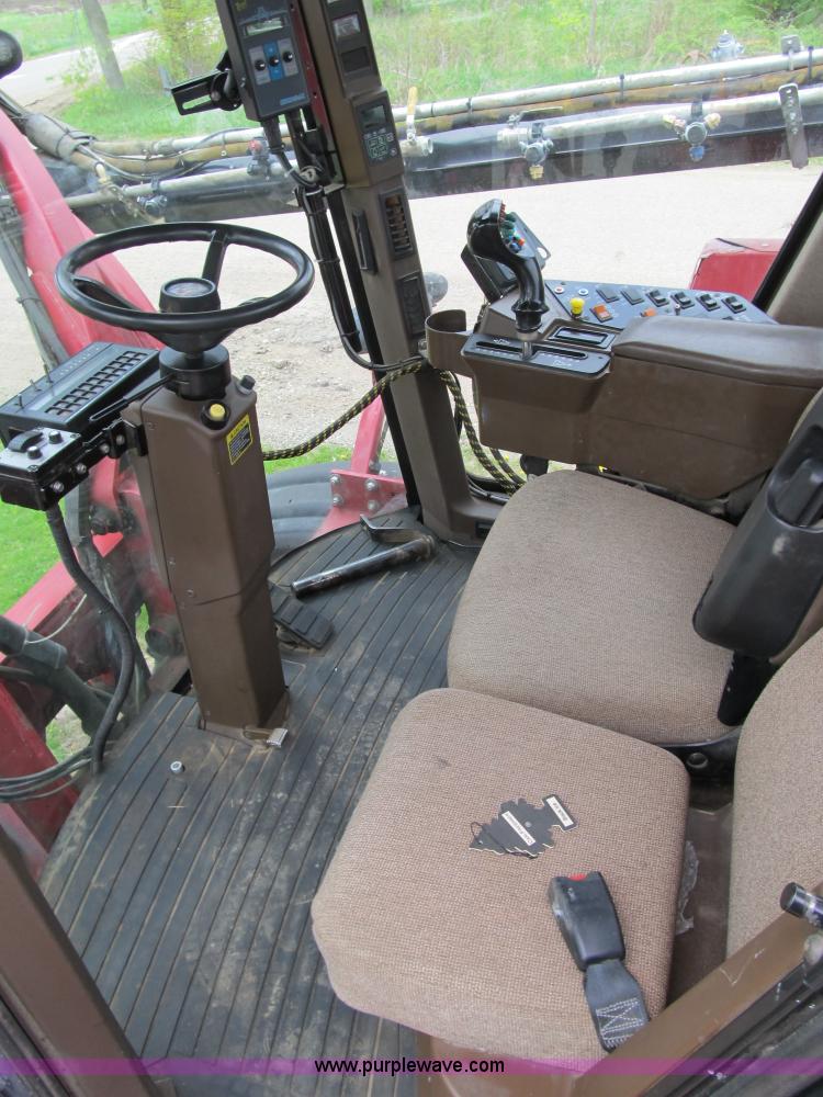 image for item 1342 2007 Miller Nitro N2XP self propelled sprayer