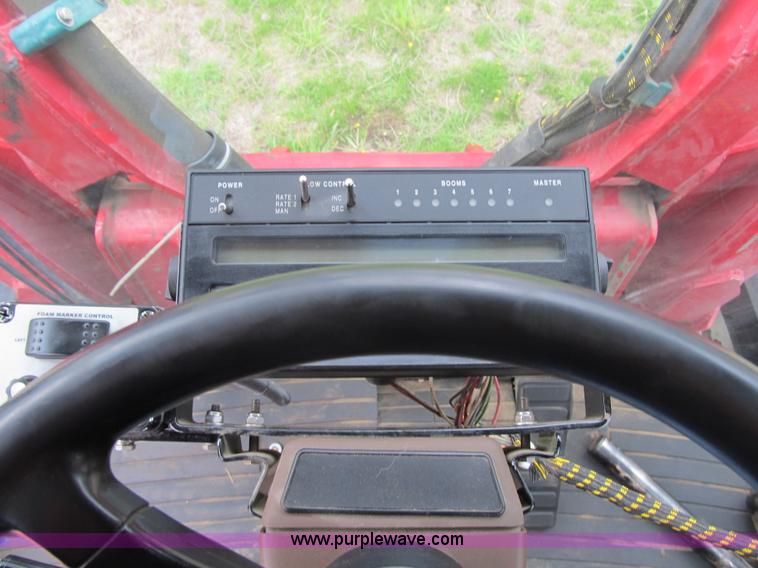 image for item 1342 2007 Miller Nitro N2XP self propelled sprayer