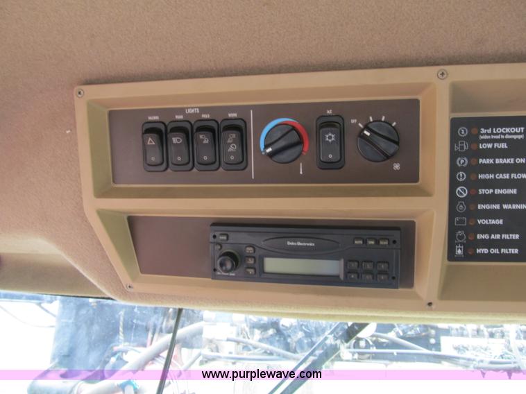 image for item 1342 2007 Miller Nitro N2XP self propelled sprayer