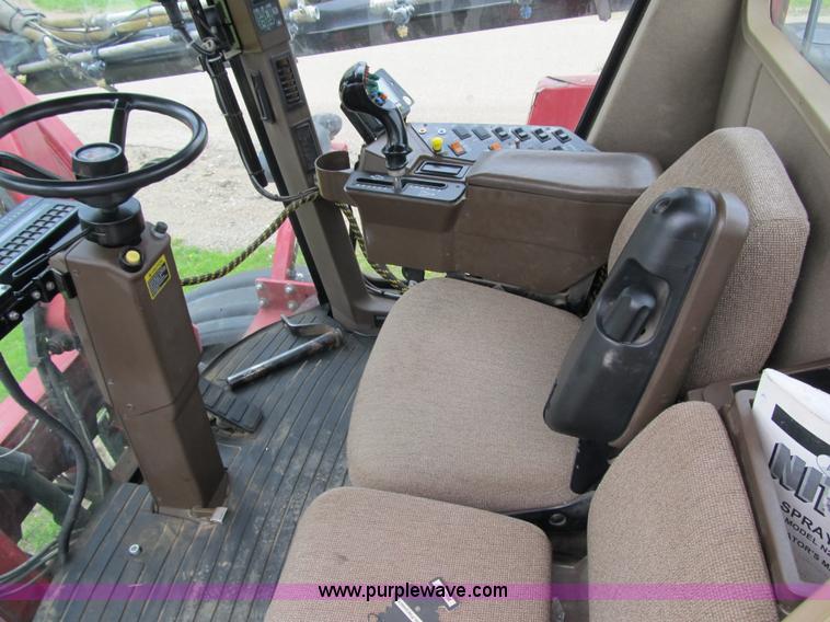 image for item 1342 2007 Miller Nitro N2XP self propelled sprayer