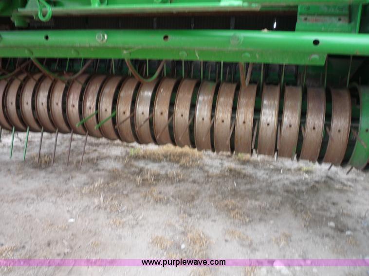 image for item 2950 2005 John Deere 567 round baler