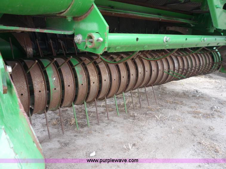 image for item 2950 2005 John Deere 567 round baler