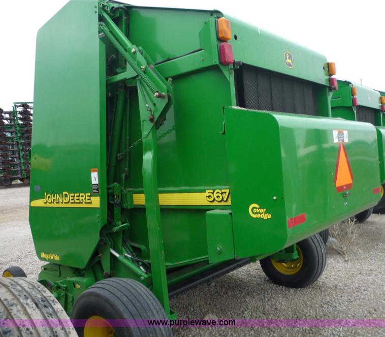 image for item 2951 2005 John Deere 567 round baler