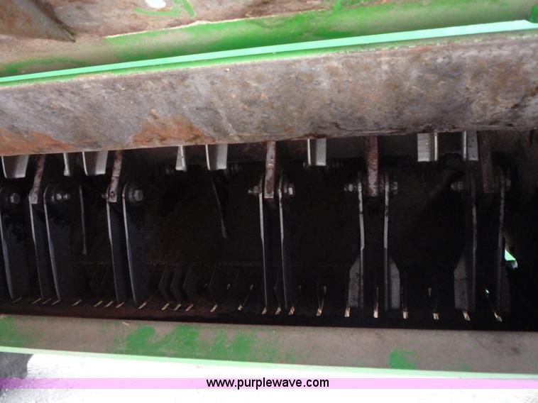 image for item 2952 2005 John Deere 9760 STS combine